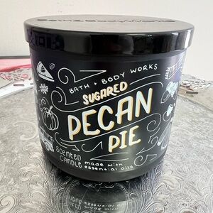 Bath & Body Works Sugared Pecan Pie Scented Candle